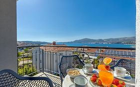 Island Resort Mihaela - Happy Rentals
