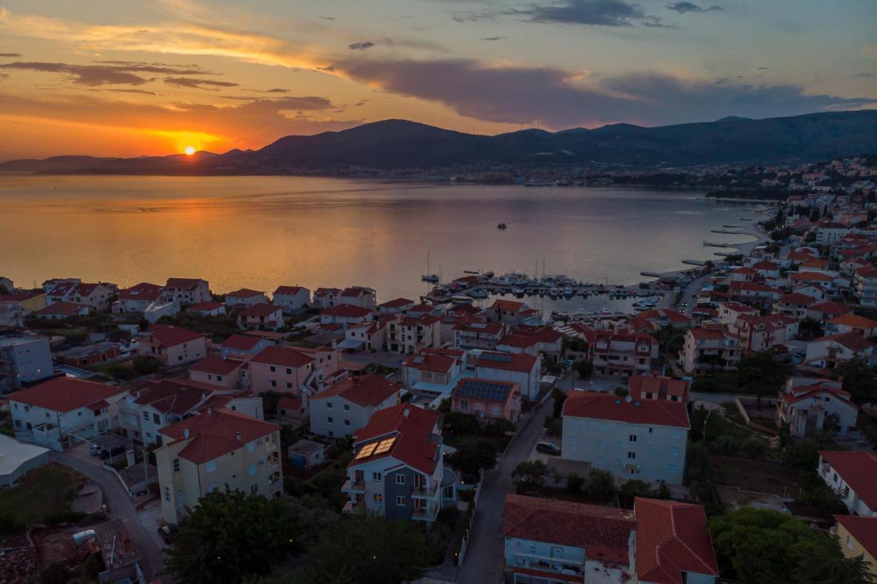 Island Resort Mihaela - Happy Rentals Trogir Zewnętrze zdjęcie