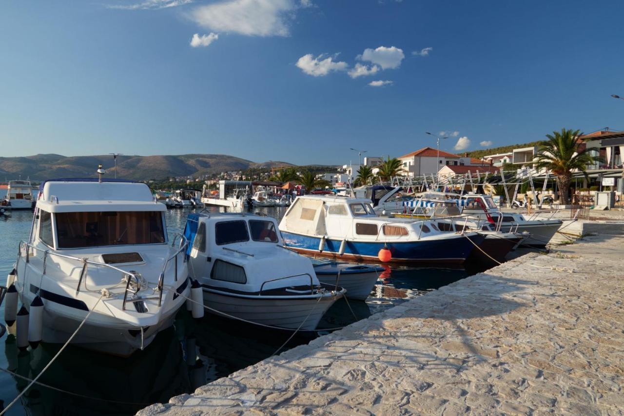 Island Resort Mihaela - Happy Rentals Trogir Zewnętrze zdjęcie