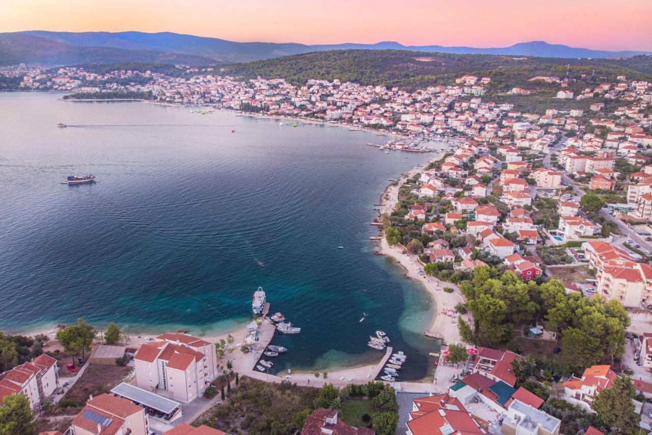 Island Resort Mihaela - Happy Rentals Trogir Zewnętrze zdjęcie